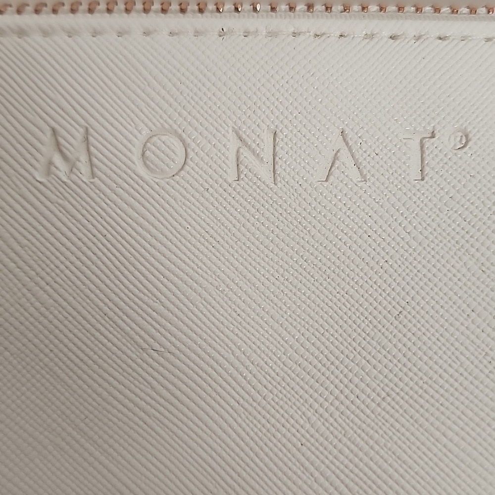 Monat White Wristlet Pouch and Mirror Device Set With Charger - Picture 3 of 7